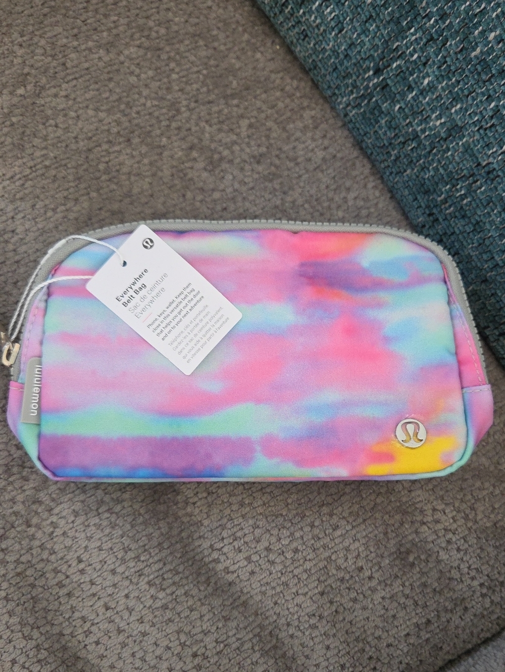 Lululemon Everywhere Belt Bag